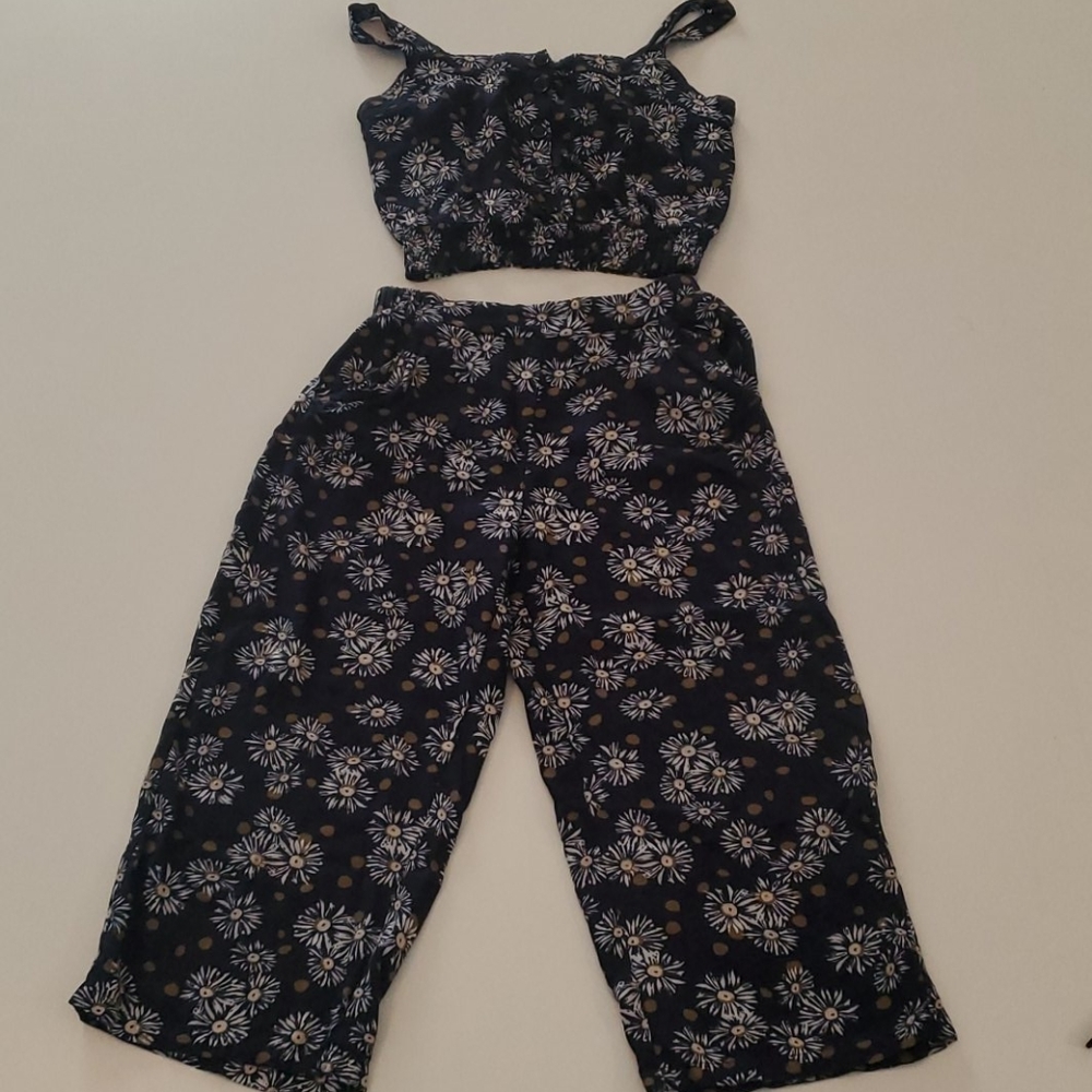 Epic Threads 2 piece set